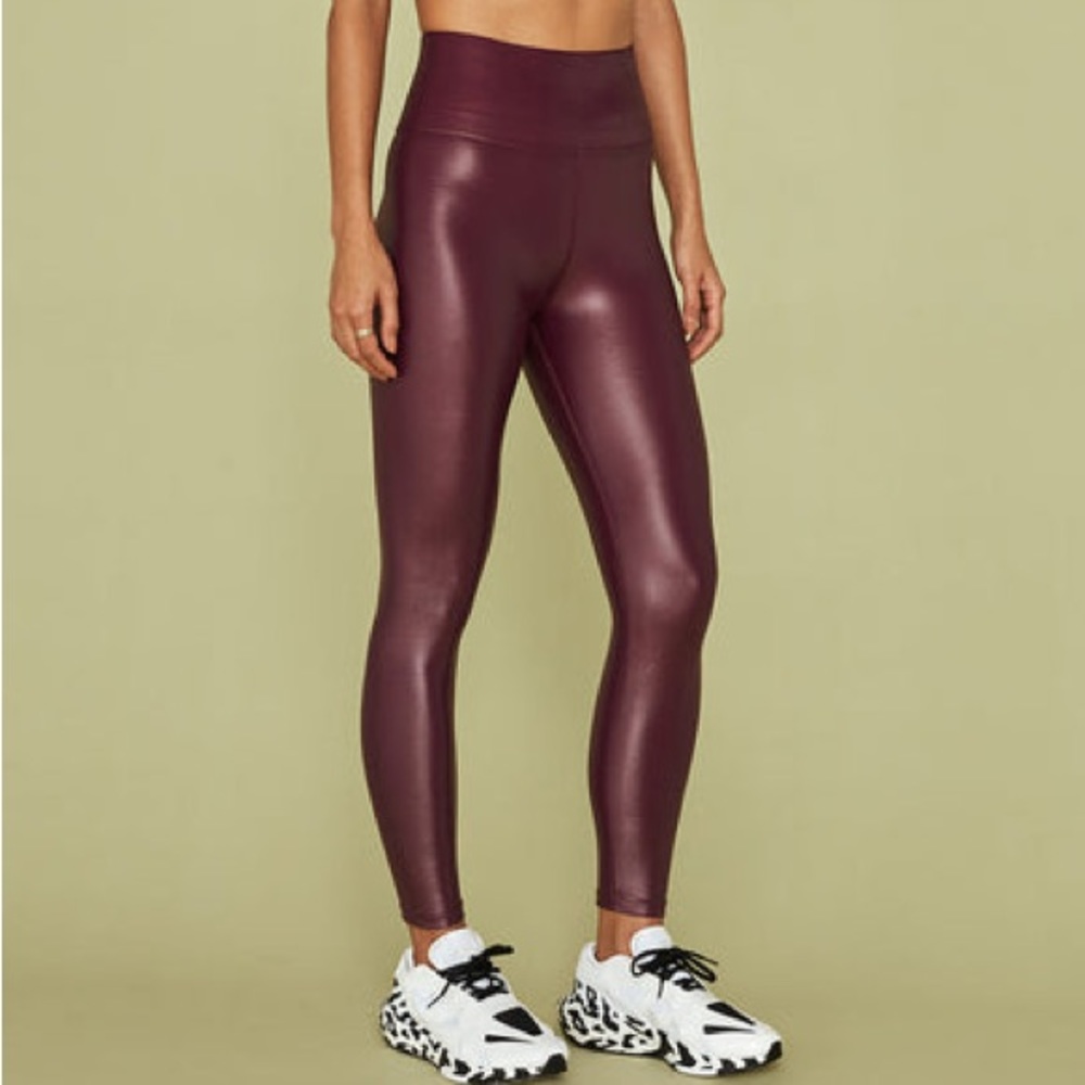 Carbon38 High Rise Takara Legging in Maroon